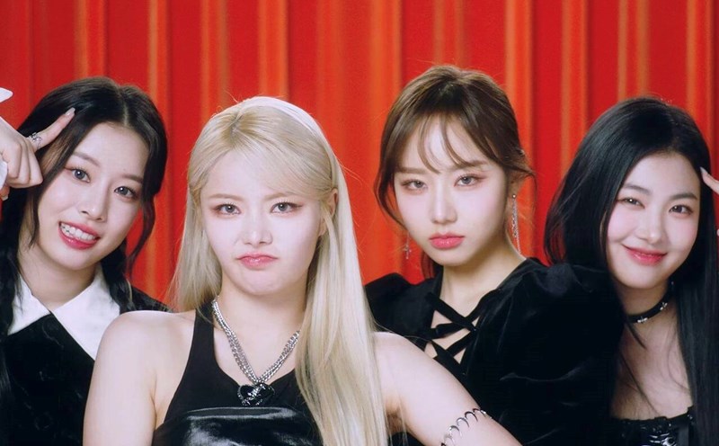 Nhóm Fifty Fifty cũ gồm Sio, Keena, Saena, Aran. Ảnh: Attrakt