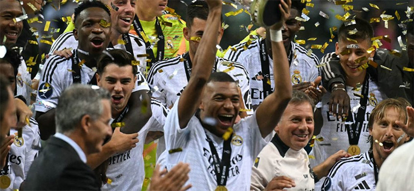 Mbappe is happy with his first title at Real Madrid. Photo: AFP