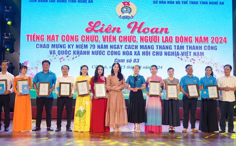 Các tiết mục xuất sắc tại chương trình. Ảnh: Duy Chương.