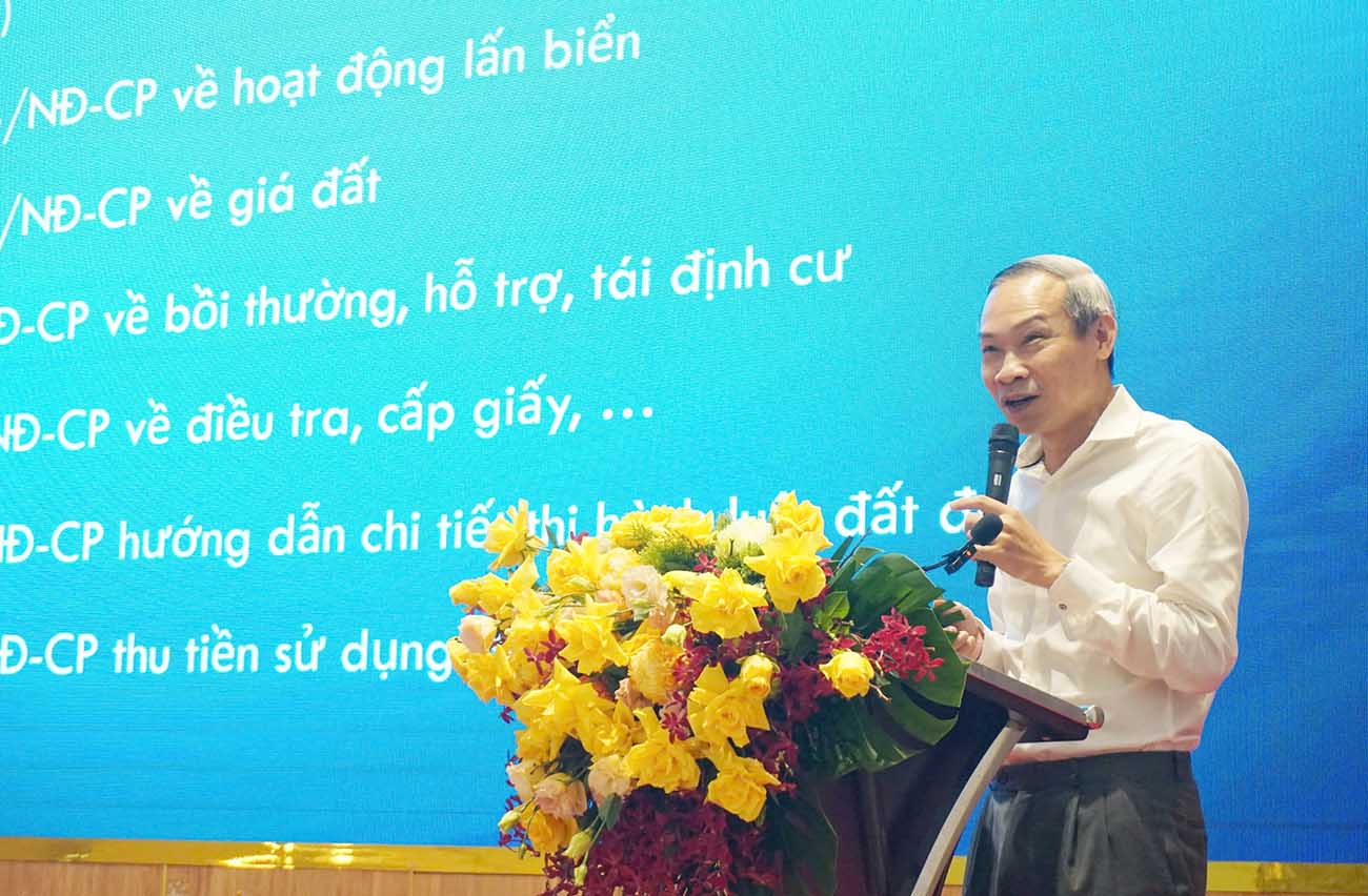 Mr. Phan Duc Hieu - Standing Member of the National Assembly's Economic Committee. Photo: Nguyen Anh.