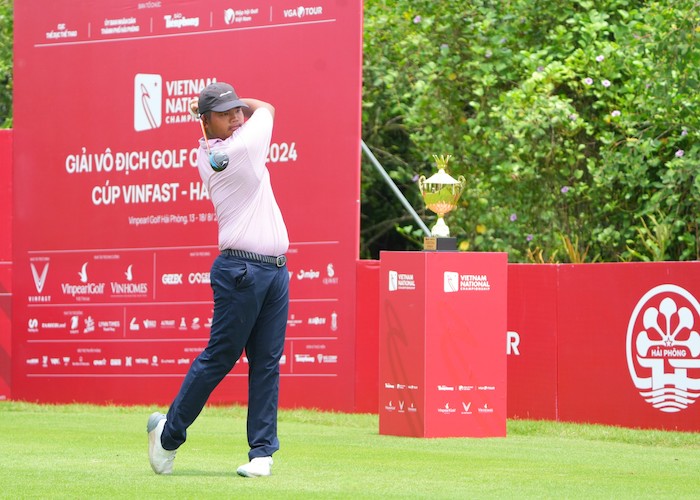 Nguyen Duc Son leads the men's table after 3 rounds at the 2024 National Golf Championship. Photo: Nhu Y