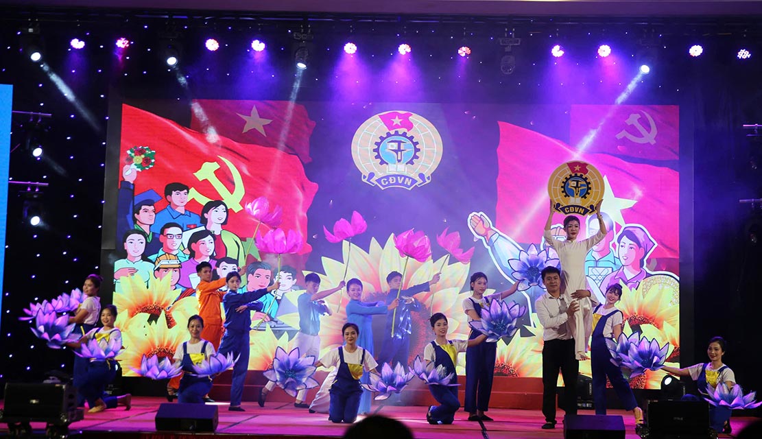 Các tiết mục xuất sắc tại chương trình. Ảnh: Trần Vân