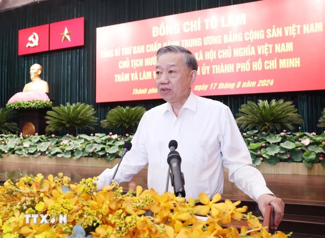 General Secretary and President To Lam gave instructions at the meeting. Photo: Lam Khanh/TTXVN