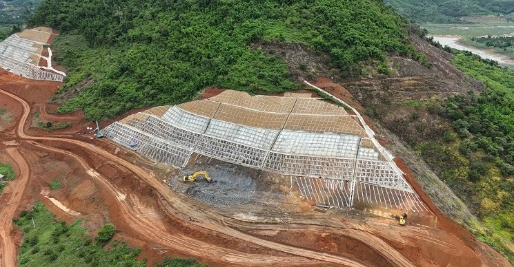 Một góc tuyến cao tốc Buôn Ma Thuột - Khánh Hòa đang xây dựng nhìn từ trên cao. Ảnh: Bảo Trung