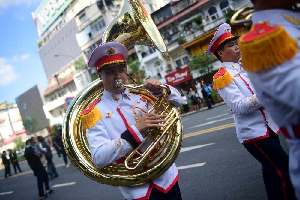 Tiếp đó là màn biểu diễn nhạc kèn Công an nhân dân được đầu tư kỹ lưỡng về nội dung và hình thức, nhằm mang đến cho người dân thành phố những tiết mục ấn tượng