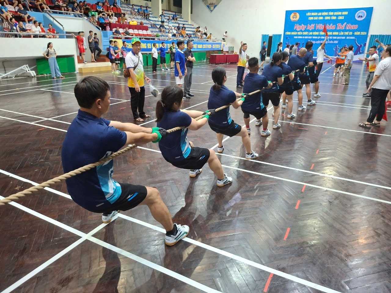 Một bộ môn tranh tài tham gia ngày hội văn hóa thể thao CNVCLĐ Quảng Ninh. Ảnh: Hữu Bình