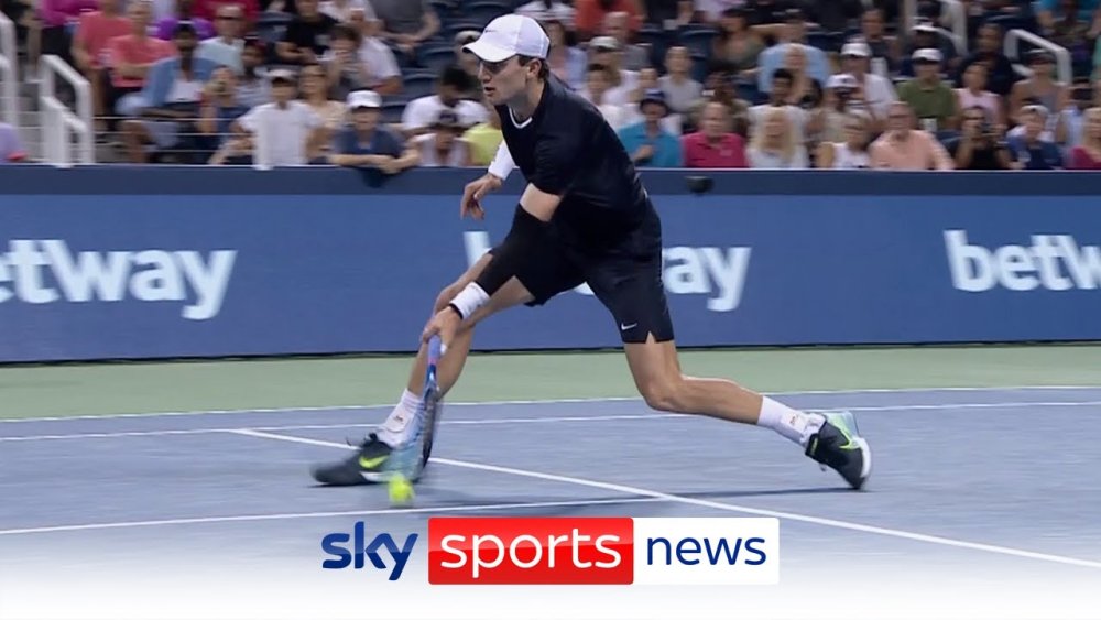 Pha bóng gây tranh cãi của Jack Draper tại giải Cincinnati Masters. Ảnh: Sky Sports