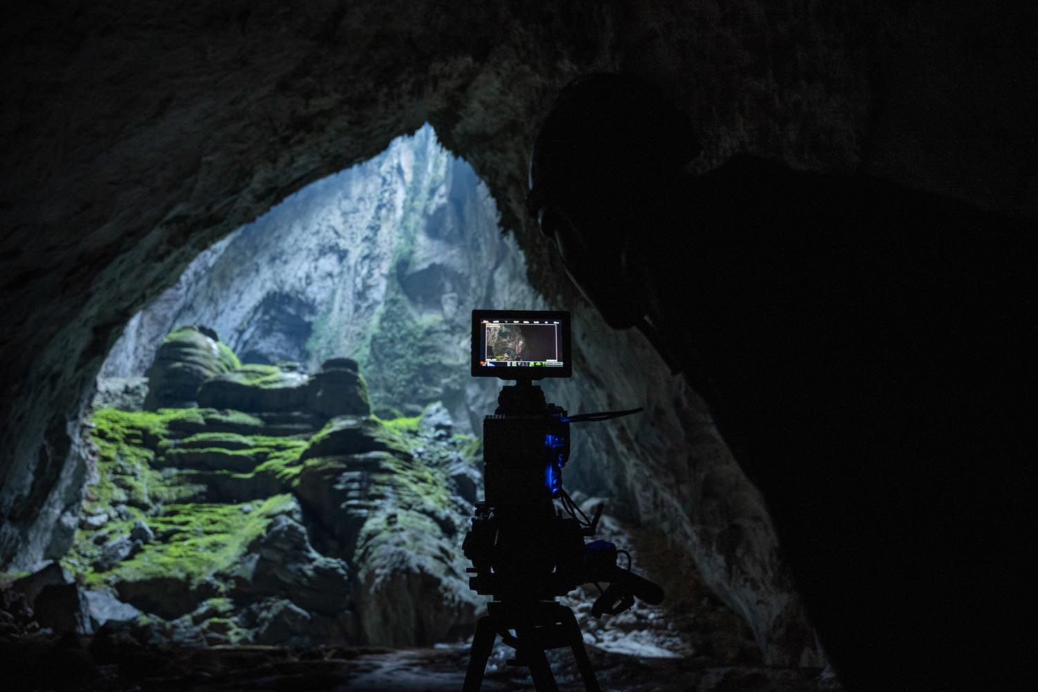 A shot at the sinkhole of Son Doong cave. Photo: Oxalis