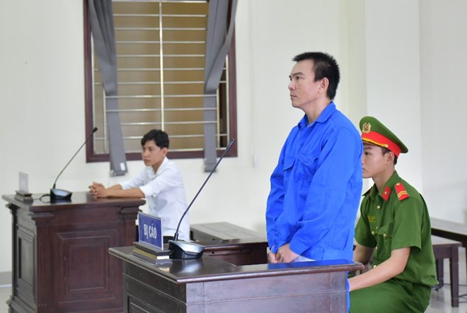Đâm người yêu của bạn gái cũ, nam thanh niên nhận 8 năm tù
