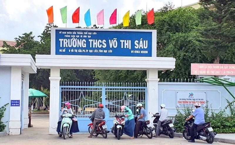 Các trường học tại tỉnh Bạc Liêu công khai các khoản thu đầu năm học mới. Ảnh: Nhật Hồ