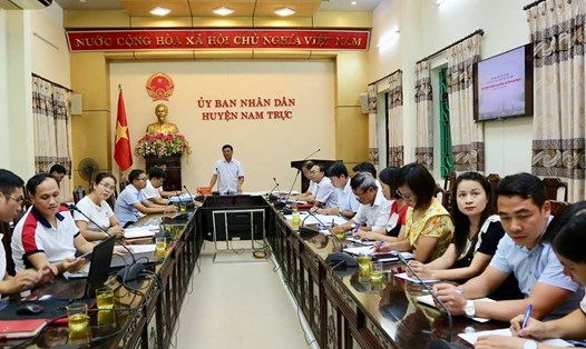 Hội nghị báo cáo sơ bộ đồ án quy hoạch phân khu xây dựng khu công nghiệp Nam Hồng (huyện Nam Trực, tỉnh Nam Định). Ảnh: Cổng TTĐT huyện Nam Trực