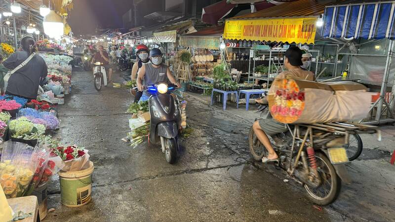 Chợ Quảng An nằm trong kế hoạch phát triển thành điểm du lịch đêm của Hà Nội do Sở Du lịch Hà Nội khảo sát, xây dựng. Ảnh: Hoàng Lộc