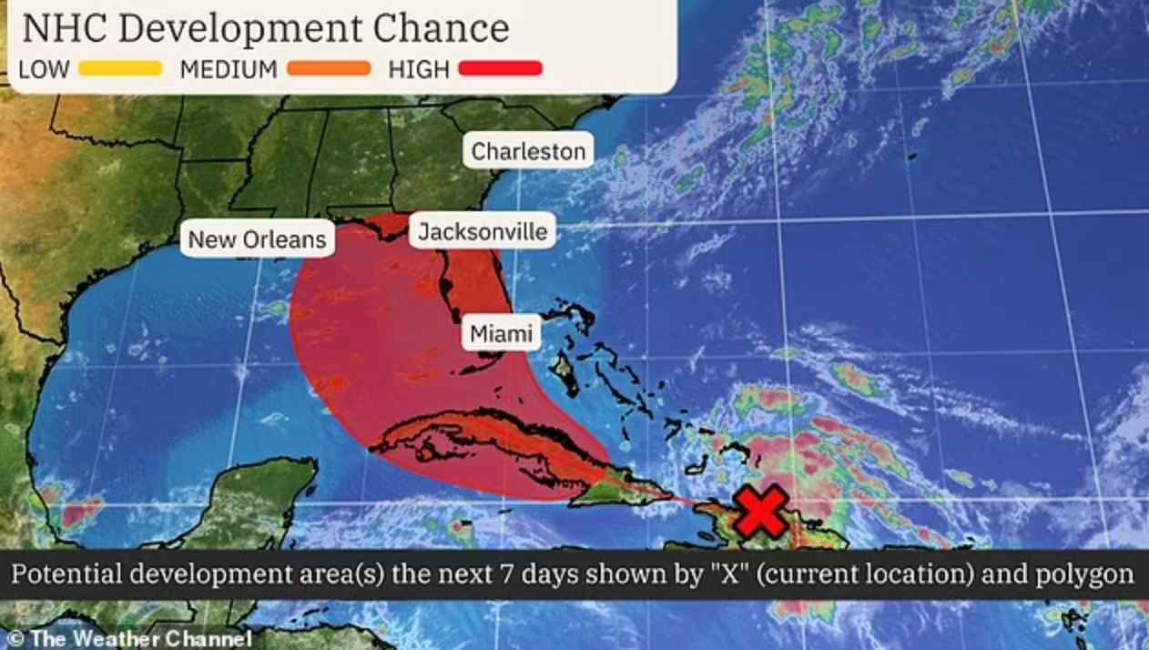 Dự báo bão của NHC trong 7 ngày. Ảnh: NHC/Weather Channel