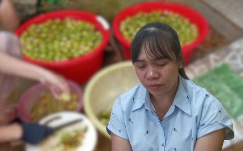 Nhiều nhân viên kế toán trường học phải làm đủ nghề “tay trái” để trang trải cuộc sống. Ảnh: Lương Hạnh