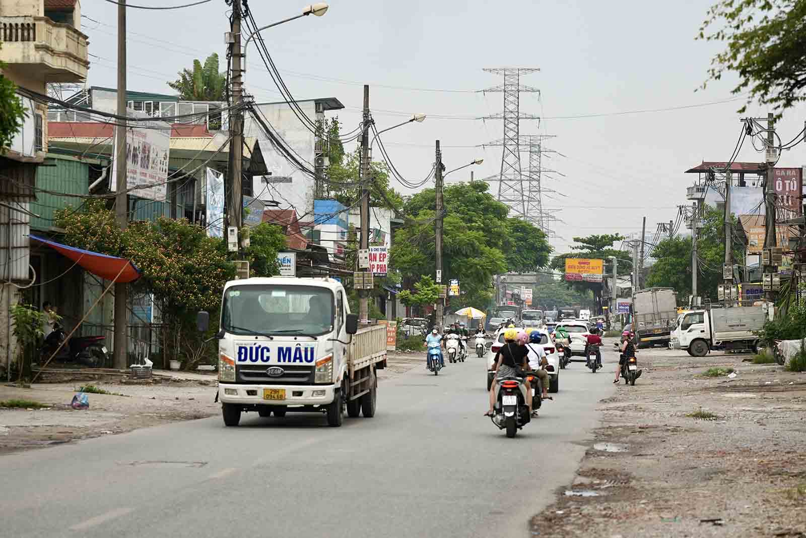 Bên cạnh đó, UBND quận phải báo cáo xin ý kiến UBND TP Hà Nội, các sở, ngành chuyên môn chấp thuận các chính sách đặc thù tháo gỡ cho các hộ gia đình bị thu hồi đất để áp dụng trong quá trình triển khai.  Ngoài ra, một số hộ gia đình có đơn thư khiếu kiện, Thanh tra Chính phủ thành lập đoàn thanh tra toàn diện dự án, dẫn tới dự án tạm dừng triển khai trong giai đoạn 2020-2023.