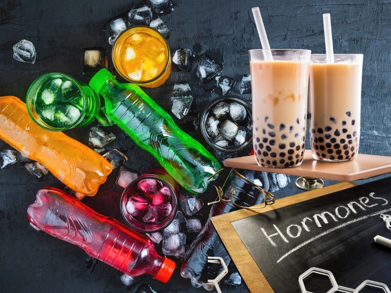 Một số loại đồ uống có ảnh hưởng đến nội tiết tố. Đồ họa: Hạ Mây