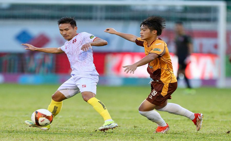 Ở V.League, đội thì thích đổi tên, đội thì chưa đủ tiêu chí cấp phép... Ảnh: VPF