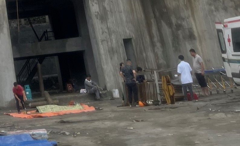 The accident scene in Tang Loong Industrial Park left 3 people dead and 3 seriously injured. Photo: Dinh Dai