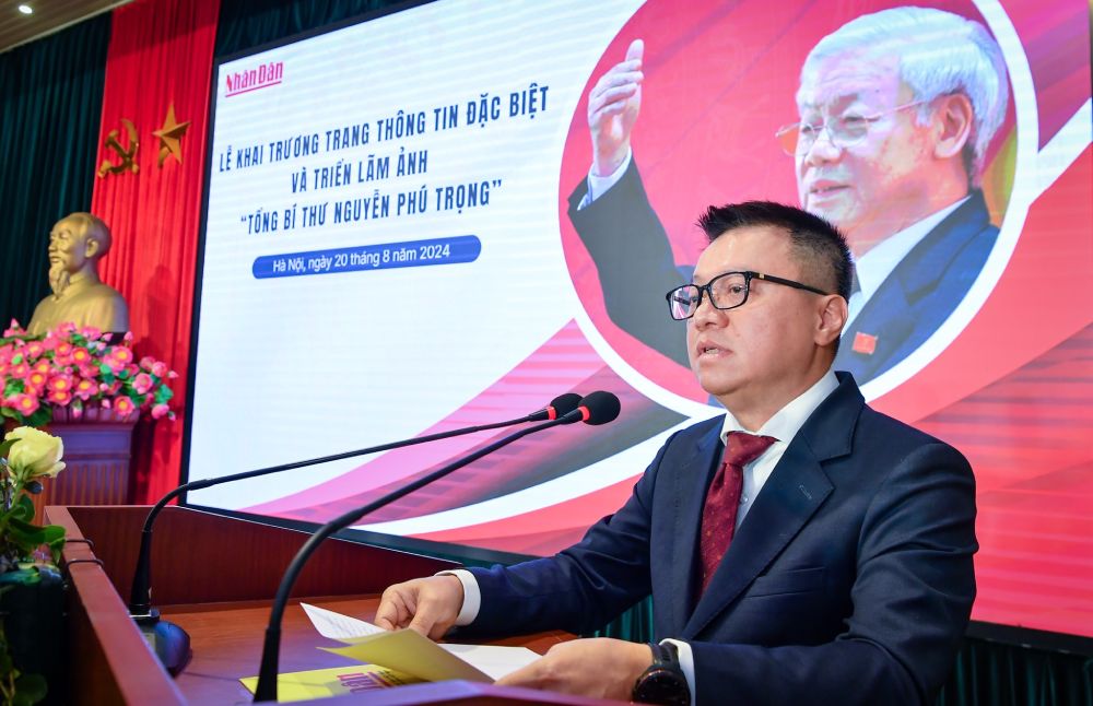 Mr. Le Quoc Minh spoke at the opening ceremony of a special information page about General Secretary Nguyen Phu Trong. Photo: T. Vuong