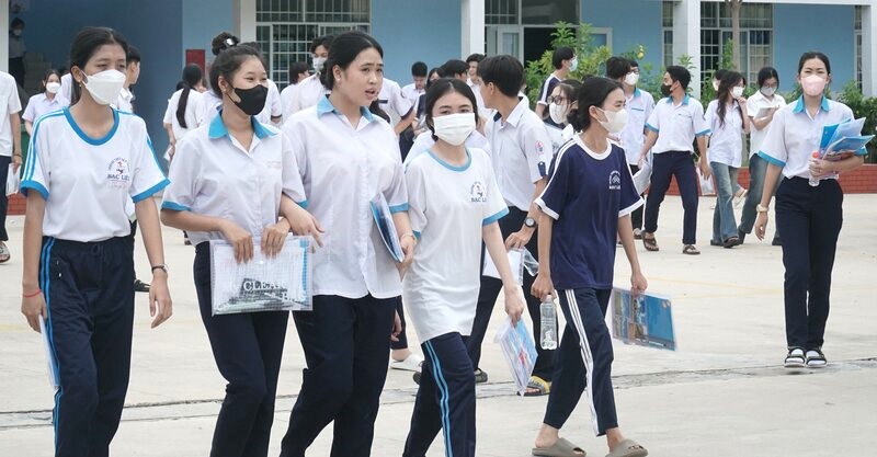 The increase in students at all levels is the reason why Bac Lieu province lacks teachers. Photo: Nhat Ho