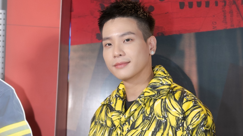 Quân A.P xuất thân trong gia đình giàu có. Ảnh: Facebook nhân vật