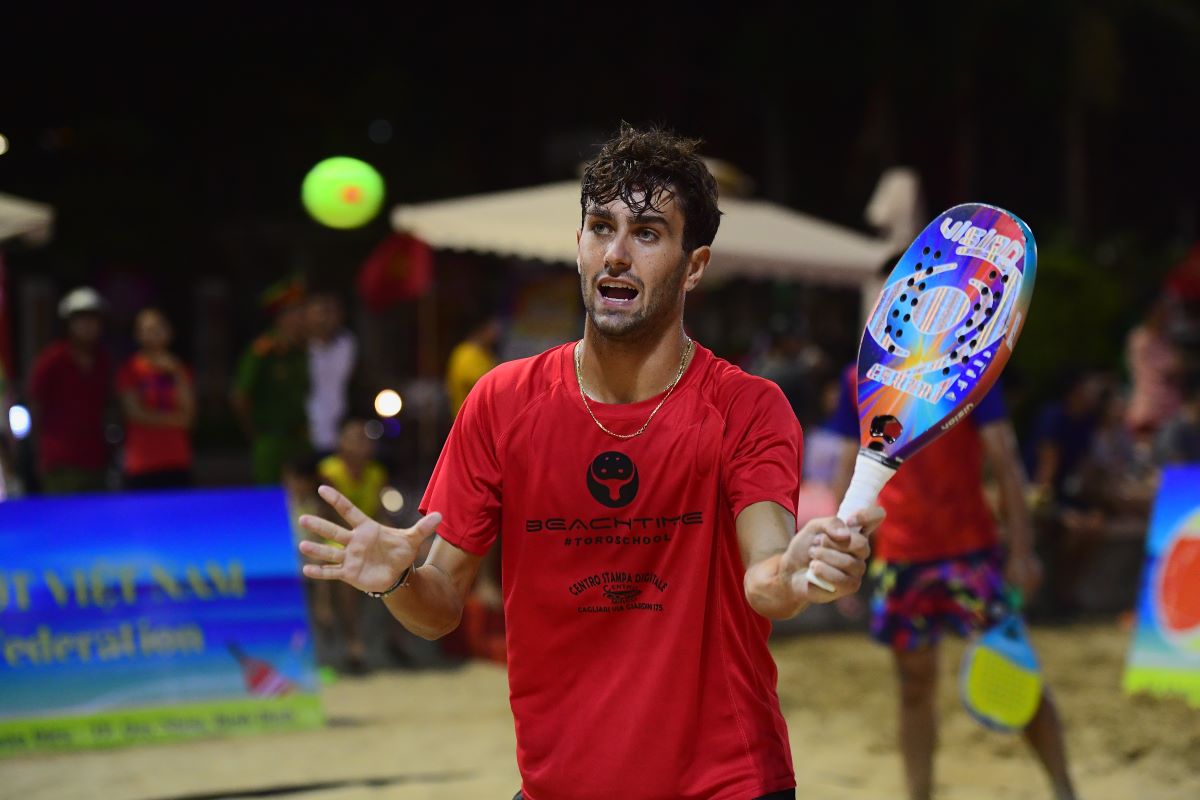 Các tay vợt mạnh trên thế giới dự Giải quần vợt bãi biển quốc tế tại Quy Nhơn, Bình Định. Ảnh: VTF