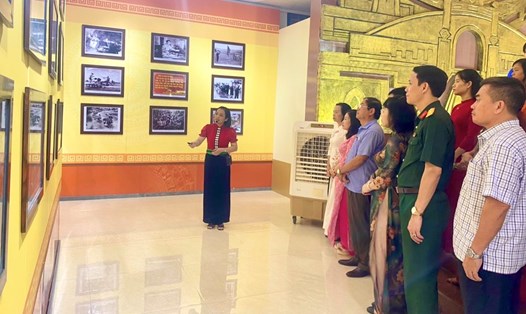 Triển lãm “Dấu ấn của Đại tướng Võ Nguyên Giáp với Điện Biên Phủ” được khai mạc vào ngày 20.8. Ảnh: D. Huy