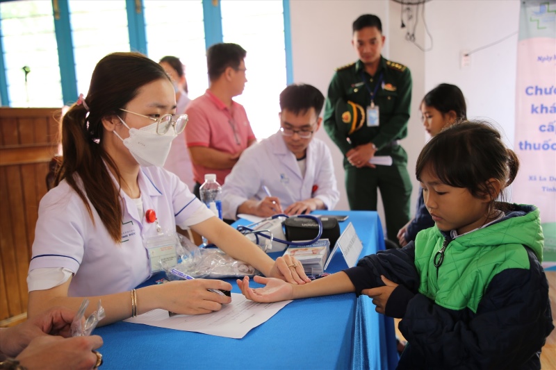 Quảng Nam thiếu hụt bác sĩ và nhân viên y tế nghiêm trọng, nhất là tuyến huyện và miền núi. Ảnh Hoàng Bin