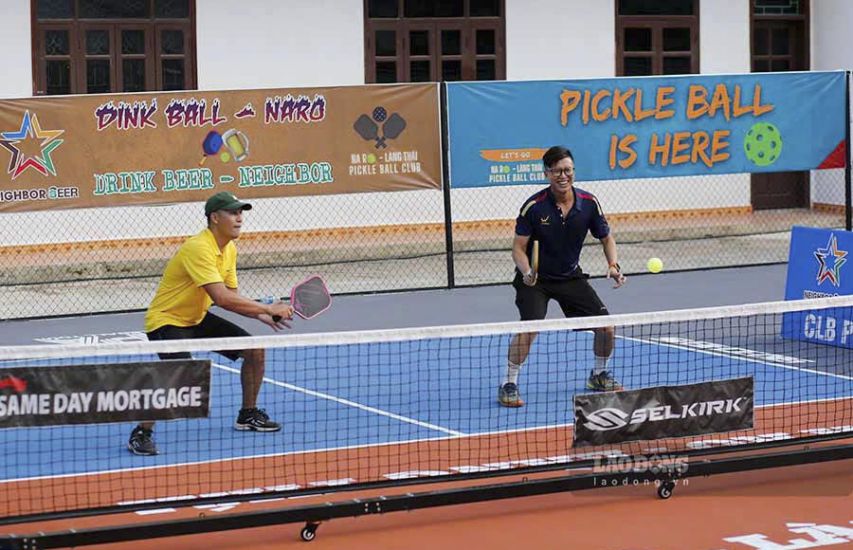 Người chơi Pickleball tại Điện Biên. Ảnh: Quang Đạt