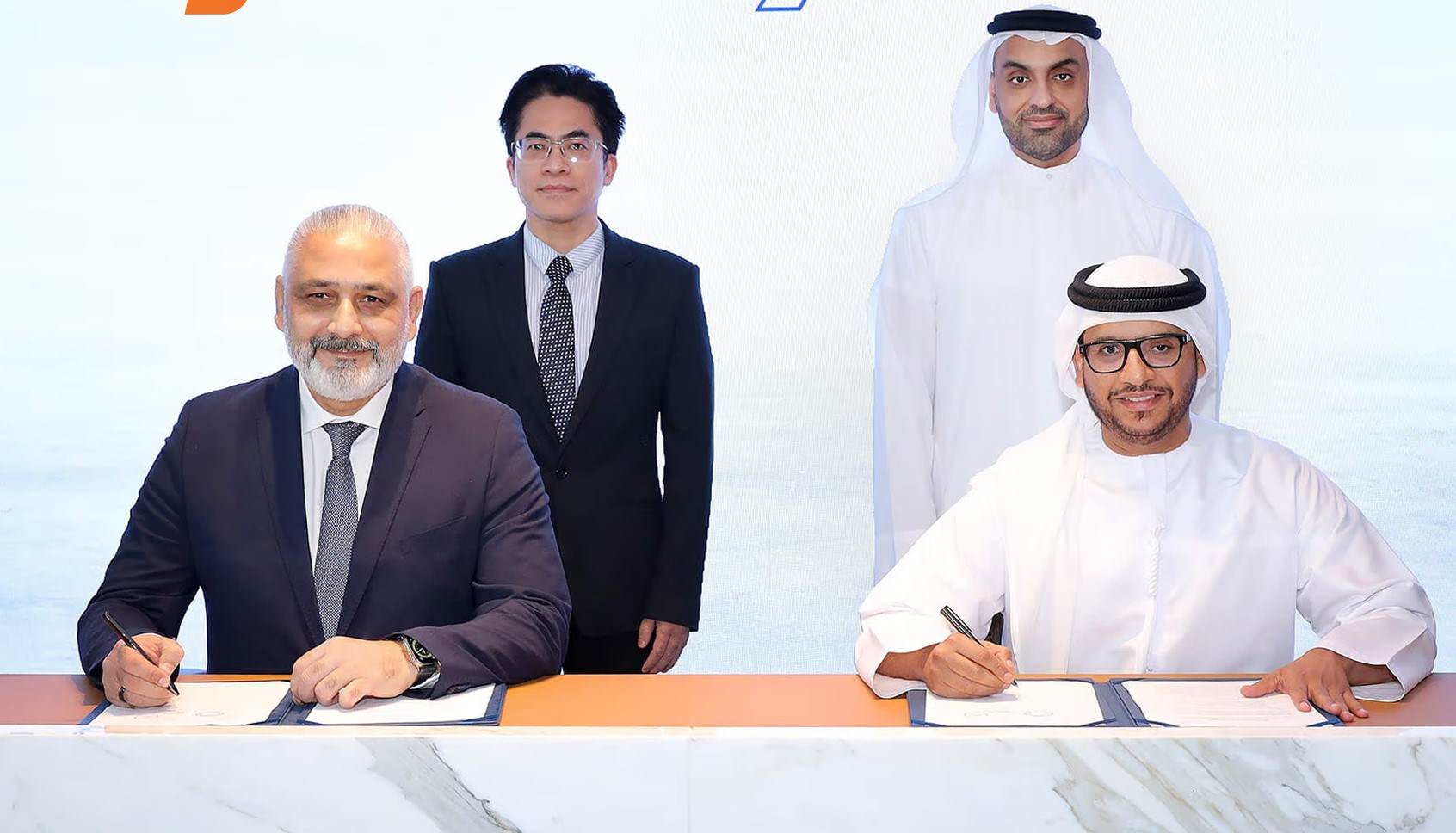 FPT Software củng cố vị thế tại UAE cũng như tại khu vực Trung Đông với cứ bắt tay thúc đẩy chuyển đổi số cùng Meerana Technologies. Ảnh: Vân Anh