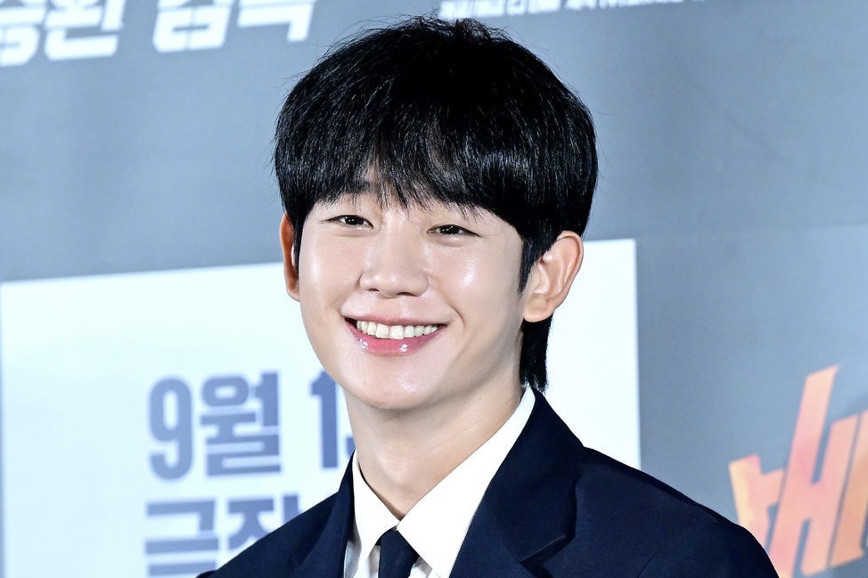 Jung Hae In at the press conference. Image: