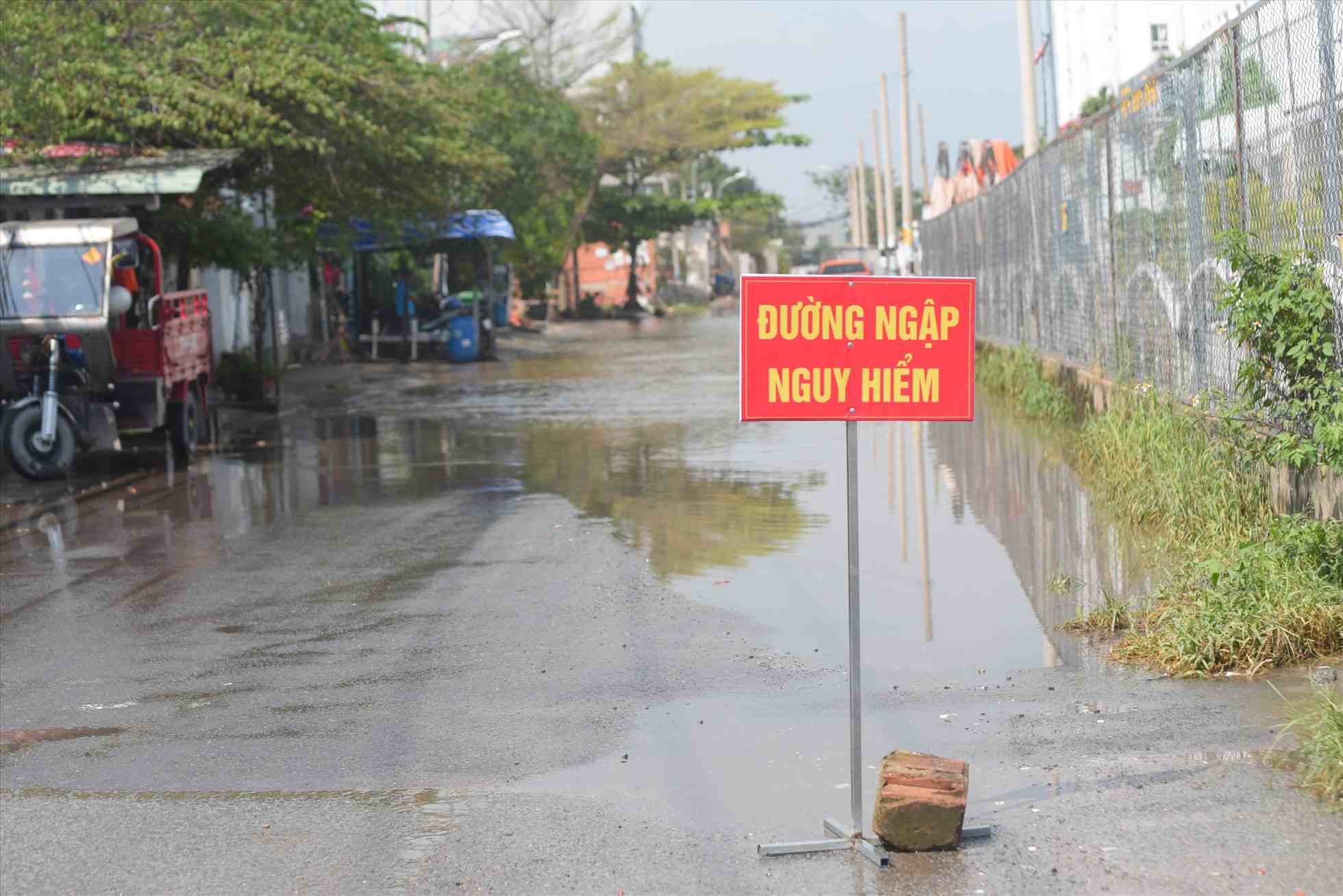 It is forecasted that the Northern region will continue to experience widespread heavy rain, with a high risk of flooding. Photo: Nguyen Chan