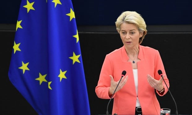 European Commission President Ursula Von der Leyen said that to date, the Chips Act has helped attract about 115 billion euros of investment capital. Photo: AFP