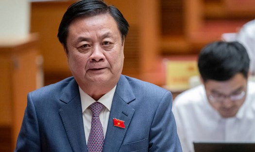 Bộ trưởng Bộ Nông nghiệp và Phát triển Nông thôn (NNPTNN) Lê Minh Hoan trả lời chất vấn tại phiên họp thứ 36 của Ủy ban Thường vụ Quốc hội. Ảnh: Quốc hội