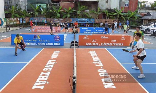 Môn pickleball đang thu hút nhiều người chơi ở Việt Nam. Ảnh: Quang Đạt