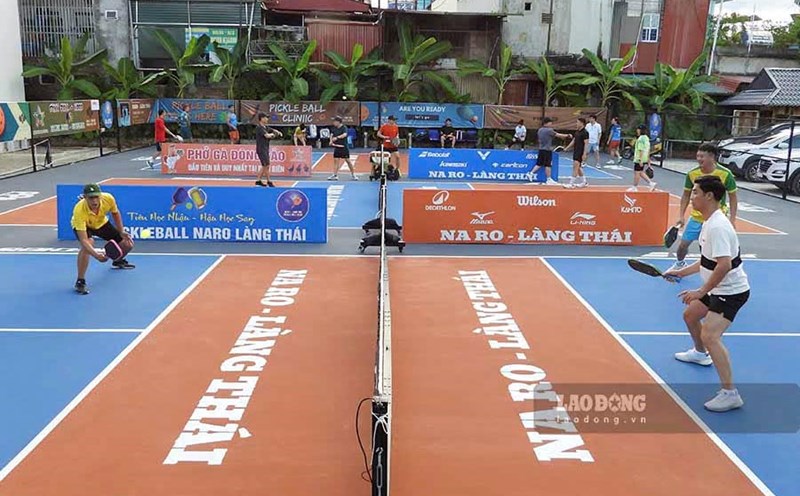 Môn pickleball đang thu hút nhiều người chơi ở Việt Nam. Ảnh: Quang Đạt