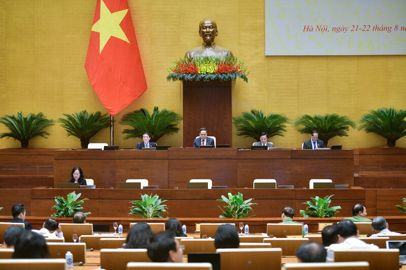 Question and answer session at the 36th Session of the National Assembly Standing Committee. Photo: National Assembly