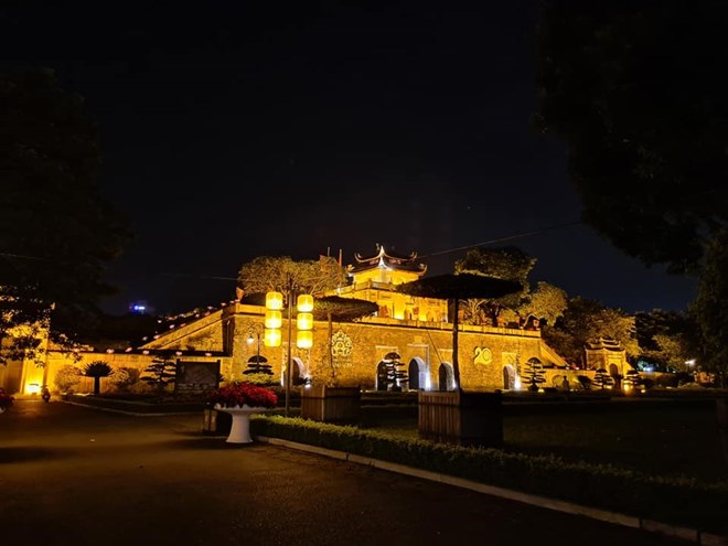 Thang Long Imperial Citadel (Hanoi) at night. Photo: Chi Long