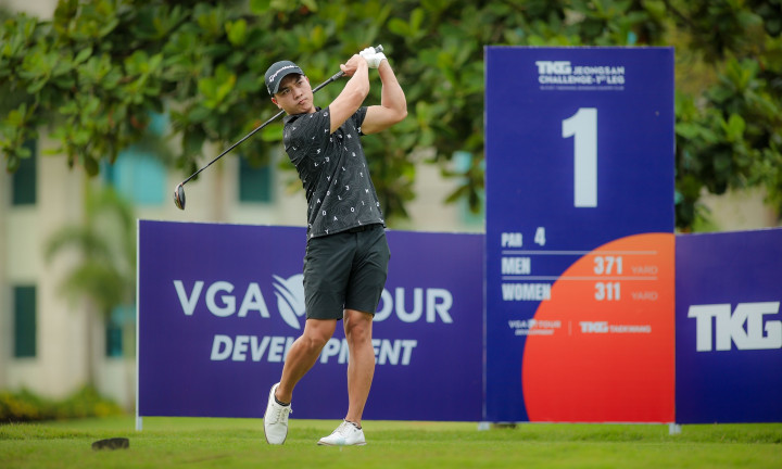 Tran Le Duy Nhat is one of the most successful professional golfers in Vietnam. Photo: VGA