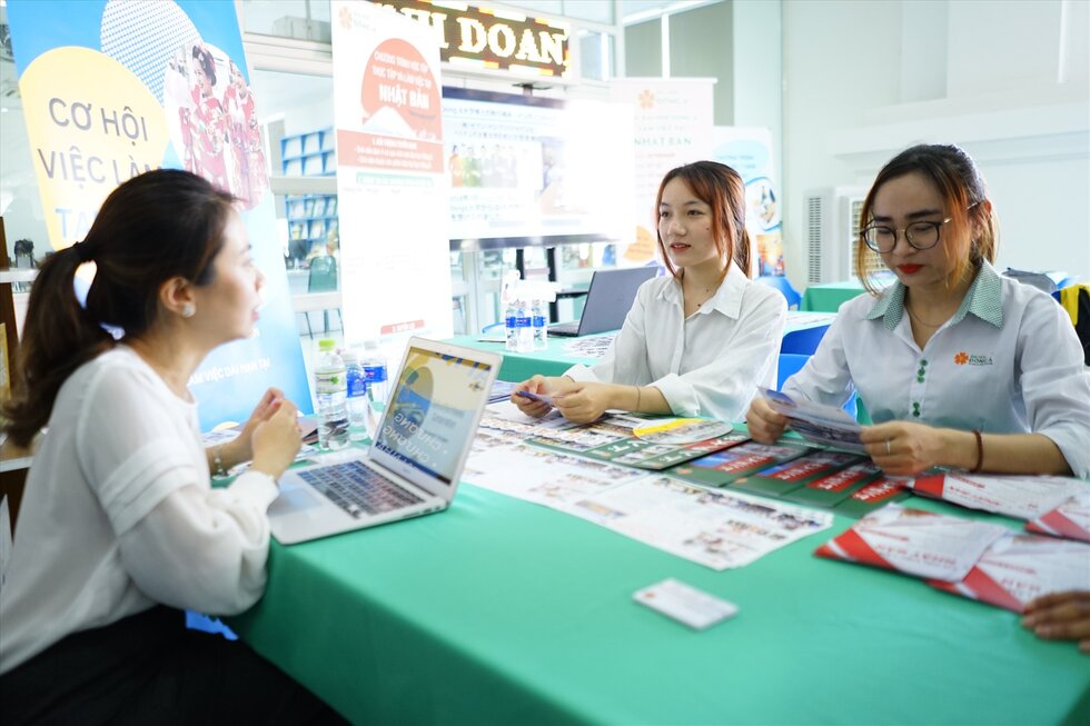 The Ministry of Education and Training allows Dong A University to enroll and train medical majors at university level