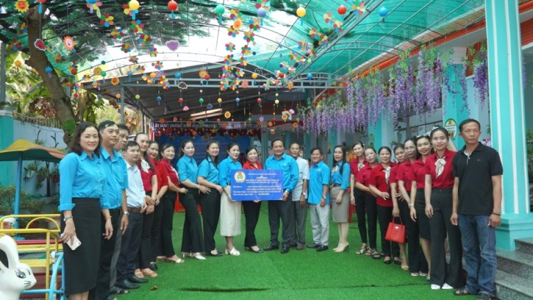 Công đoàn cơ sở Trường Mẫu giáo Mong Thọ B đã thực hiện công trình rất ý nghĩa cho trẻ. Ảnh: Xuân Nhi