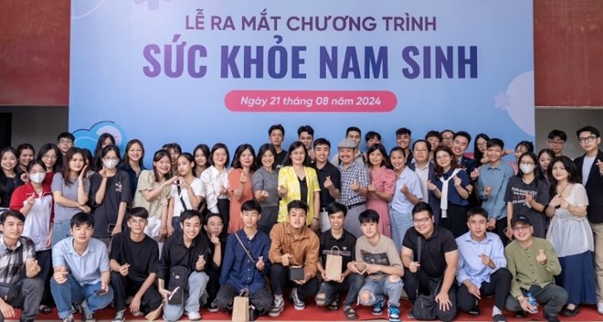 Trang bị kiến thức về sức khỏe tình dục cho nam sinh viên