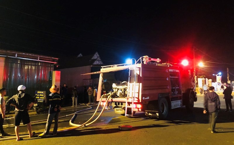 Cháy lớn ở Lâm Đồng. Ảnh: Bảo Trung