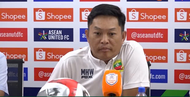 Huấn luyện viên Shan United khen sự nỗ lực của Thanh Hóa. Ảnh: AFF