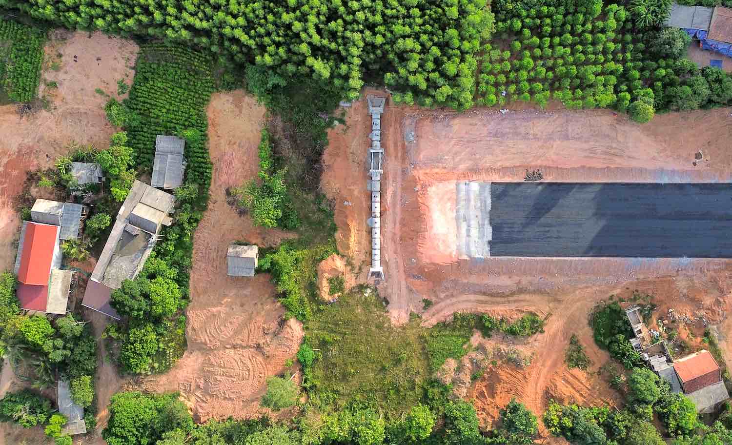 Dự án cao tốc Bắc - Nam qua Quảng Bình đang vướng hơn 500m mặt bằng. Ảnh: Công Sáng