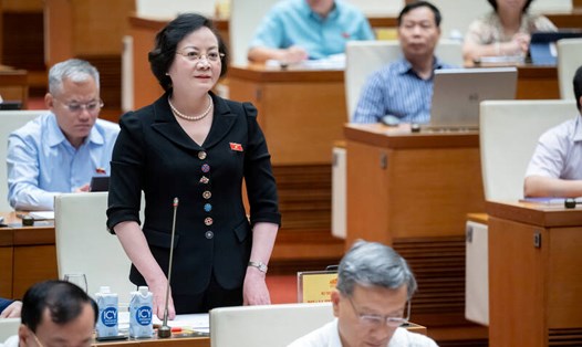 Bộ trưởng Bộ Nội vụ Phạm Thị Thanh Trà cho rằng, việc thu hút người tài vào hệ thống chính trị vẫn gặp nhiều khó khăn. Ảnh: Quốc hội