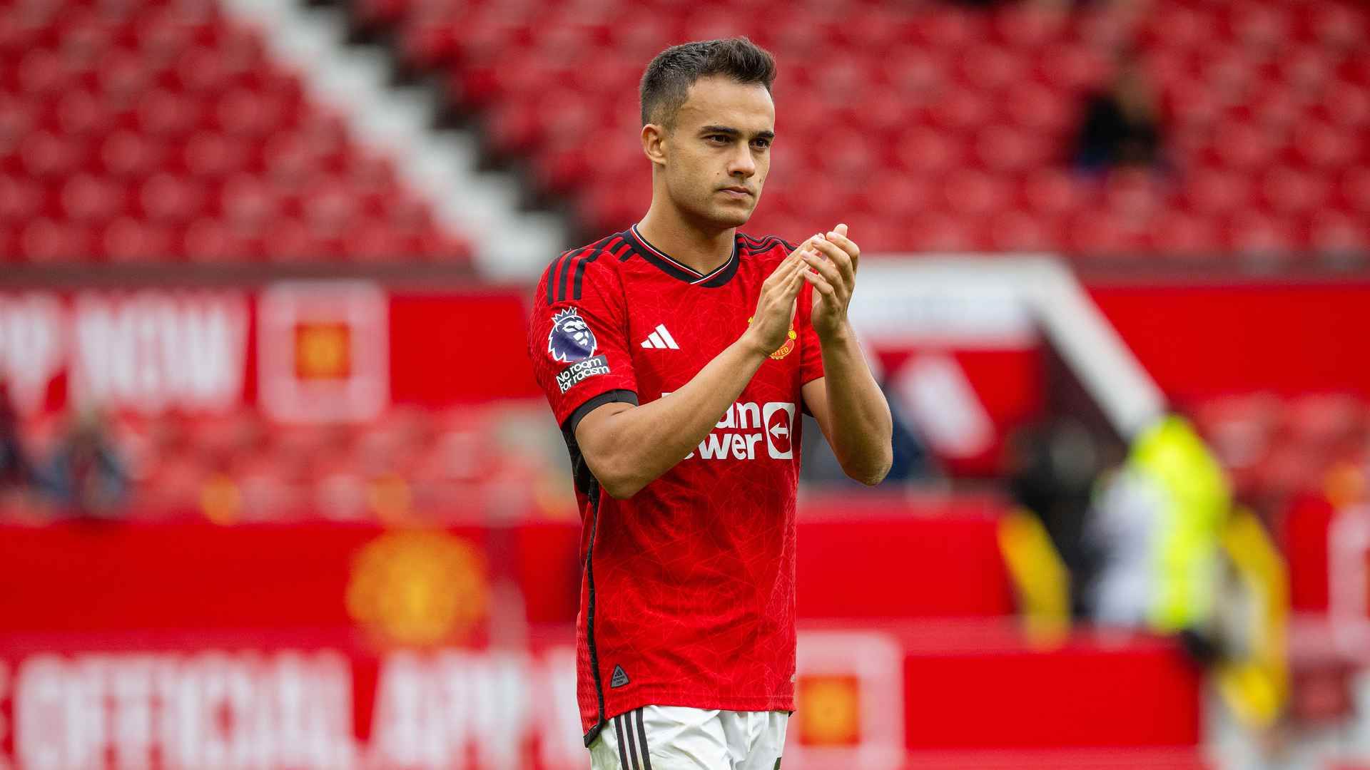 Sergio Reguilon is considered an excellent replacement on the left wing of Man United in the 2023-2024 season. Photo: Manchester Evening News