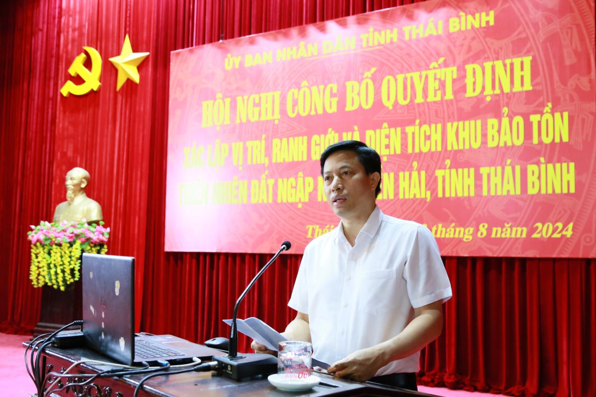 Vice Chairman of Thai Binh Provincial People's Committee Lai Van Hoan spoke at the conference. Photo: Nam Hong