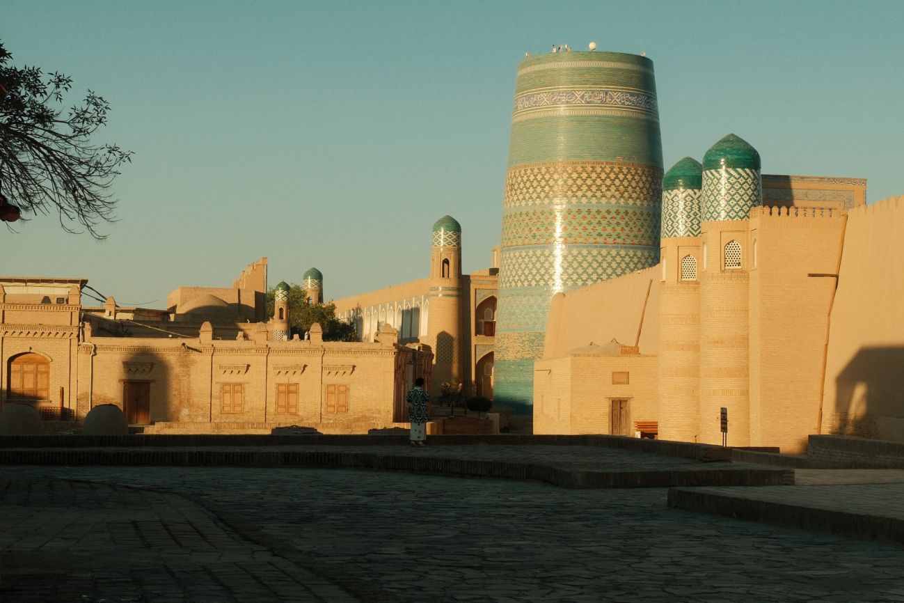 Thành cổ Khiva trong một sớm bình minh.