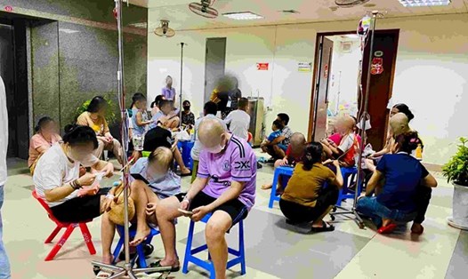 Bộ Y tế đề xuất bệnh nhân ung thư được hưởng bảo hiểm y tế 100%. Ảnh: Thùy Linh